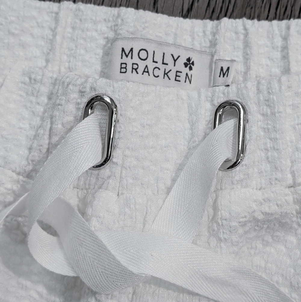 Like New! Molly Bracken textured drawstring shorts - Picture 5 of 9